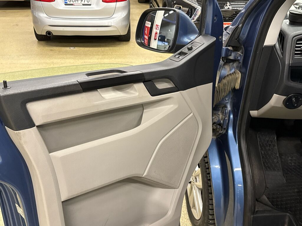Volkswagen Transporter 2016 Sininen