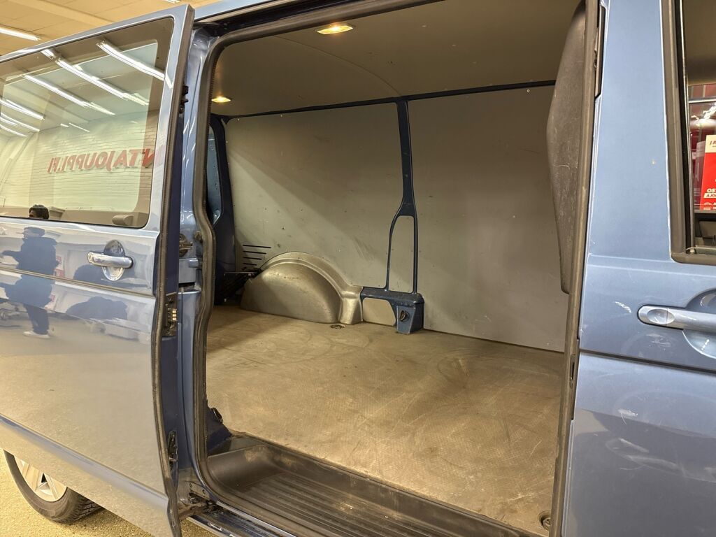 Volkswagen Transporter 2016 Sininen