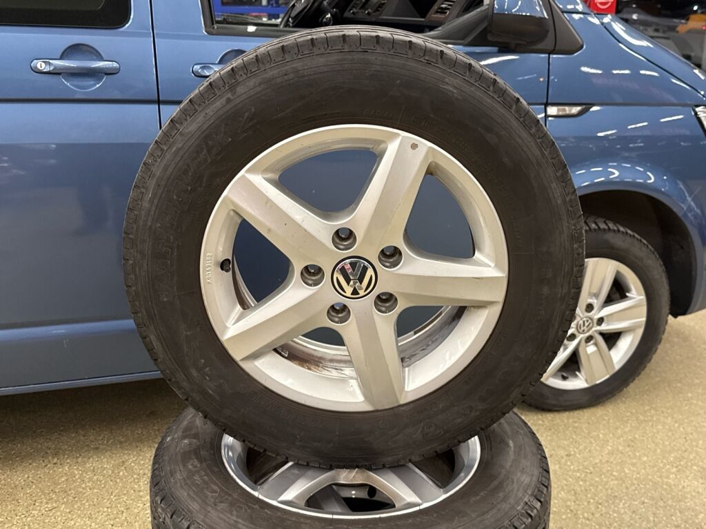 Volkswagen Transporter 2016 Sininen