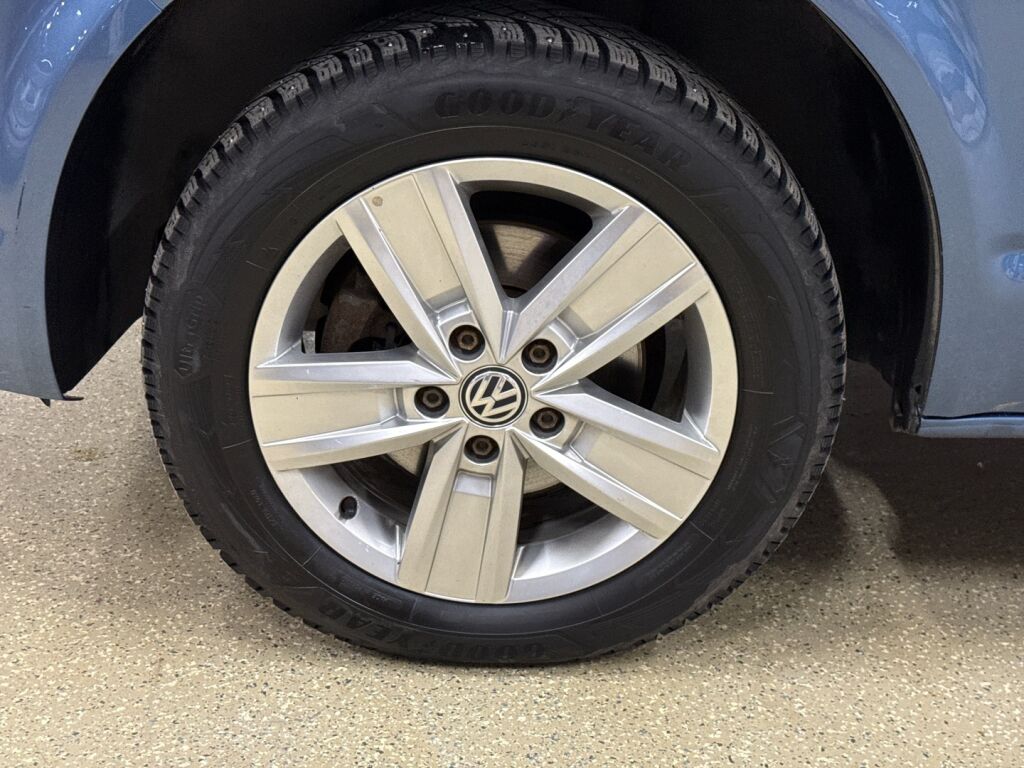 Volkswagen Transporter 2016 Sininen