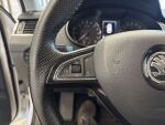 Skoda Octavia 2016 Valkoinen