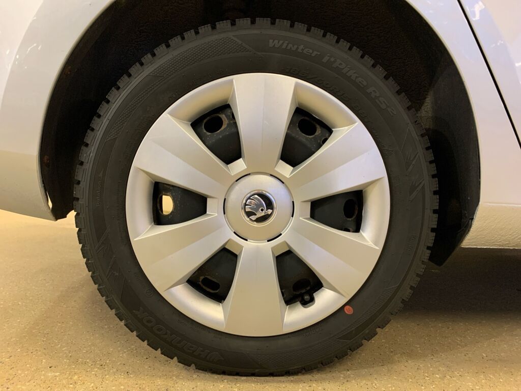 Skoda Fabia 2015 Harmaa