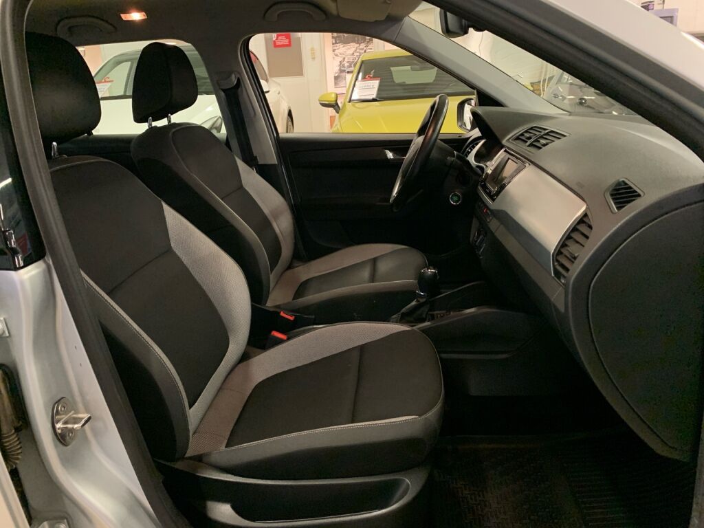 Skoda Fabia 2015 Harmaa