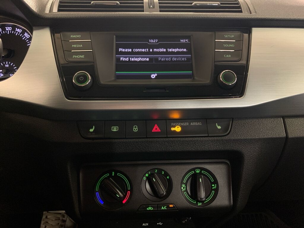 Skoda Fabia 2015 Harmaa