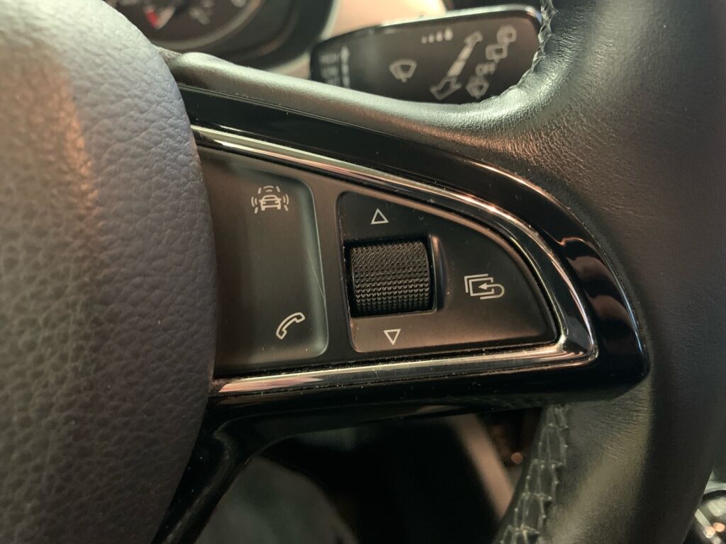 Skoda Fabia 2015 Harmaa