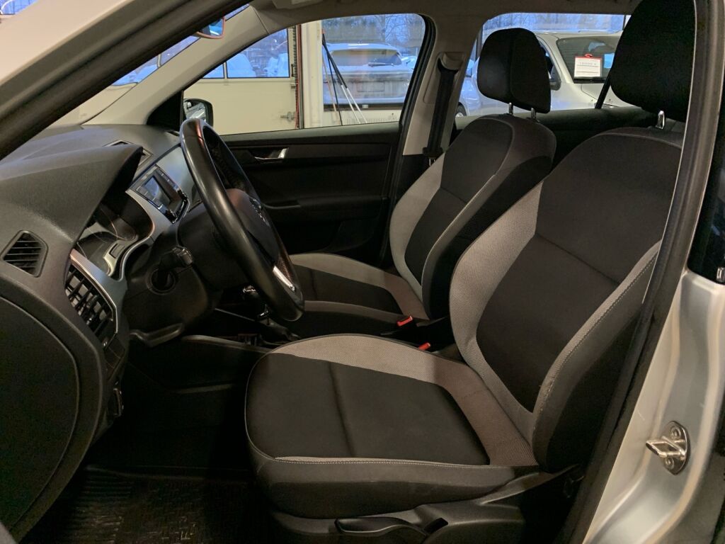 Skoda Fabia 2015 Harmaa