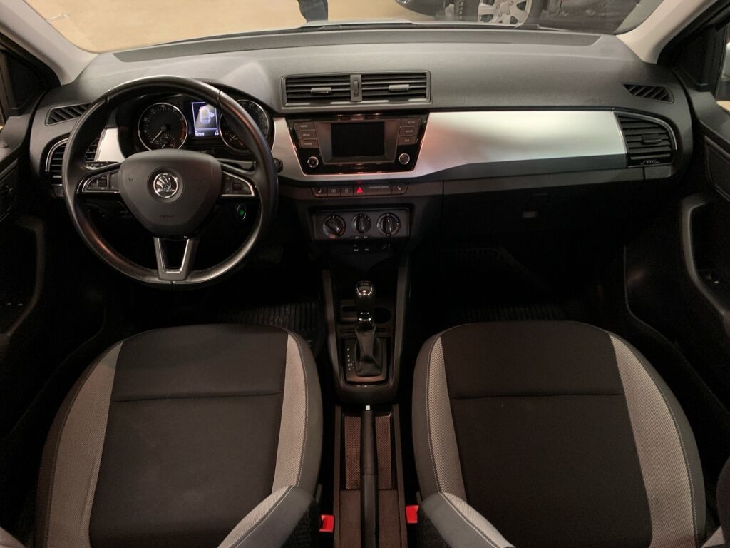 Skoda Fabia 2015 Harmaa