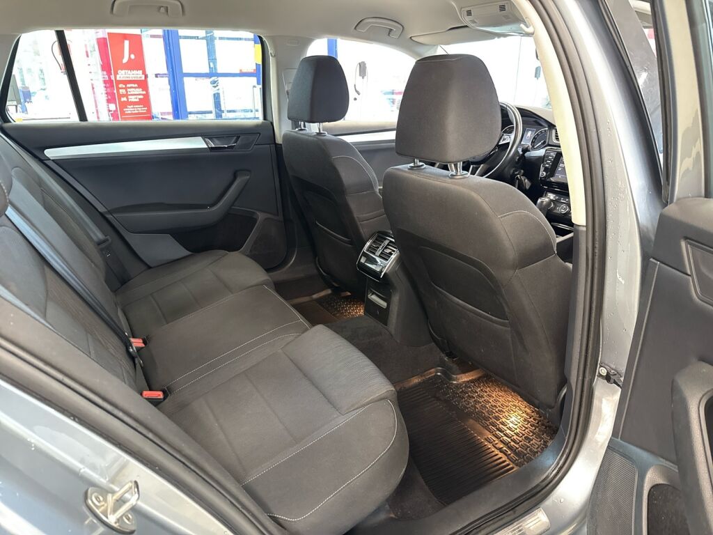 Skoda Superb 2016 Harmaa