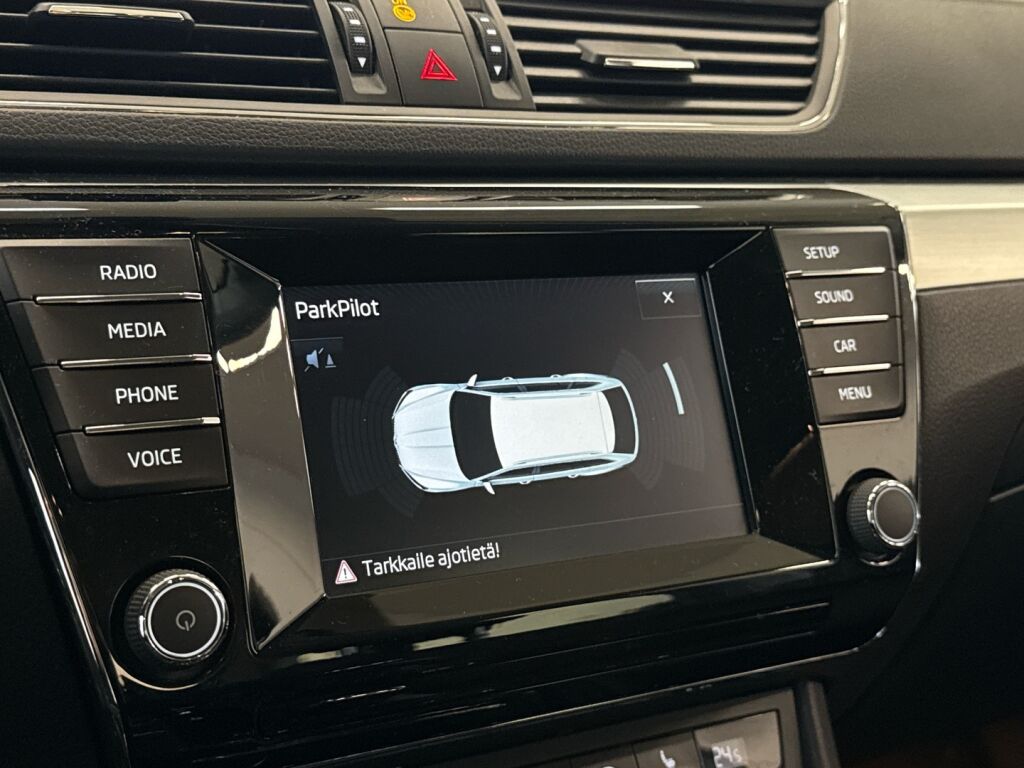 Skoda Superb 2016 Harmaa