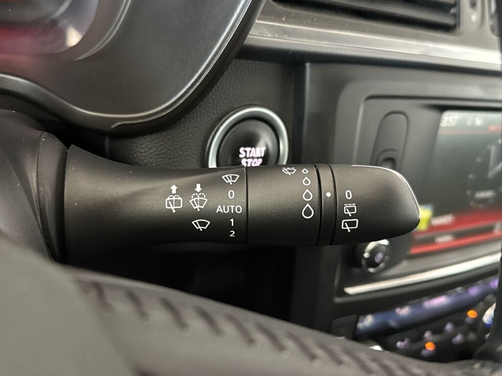 Renault Kadjar 2016 Ruskea (beige)