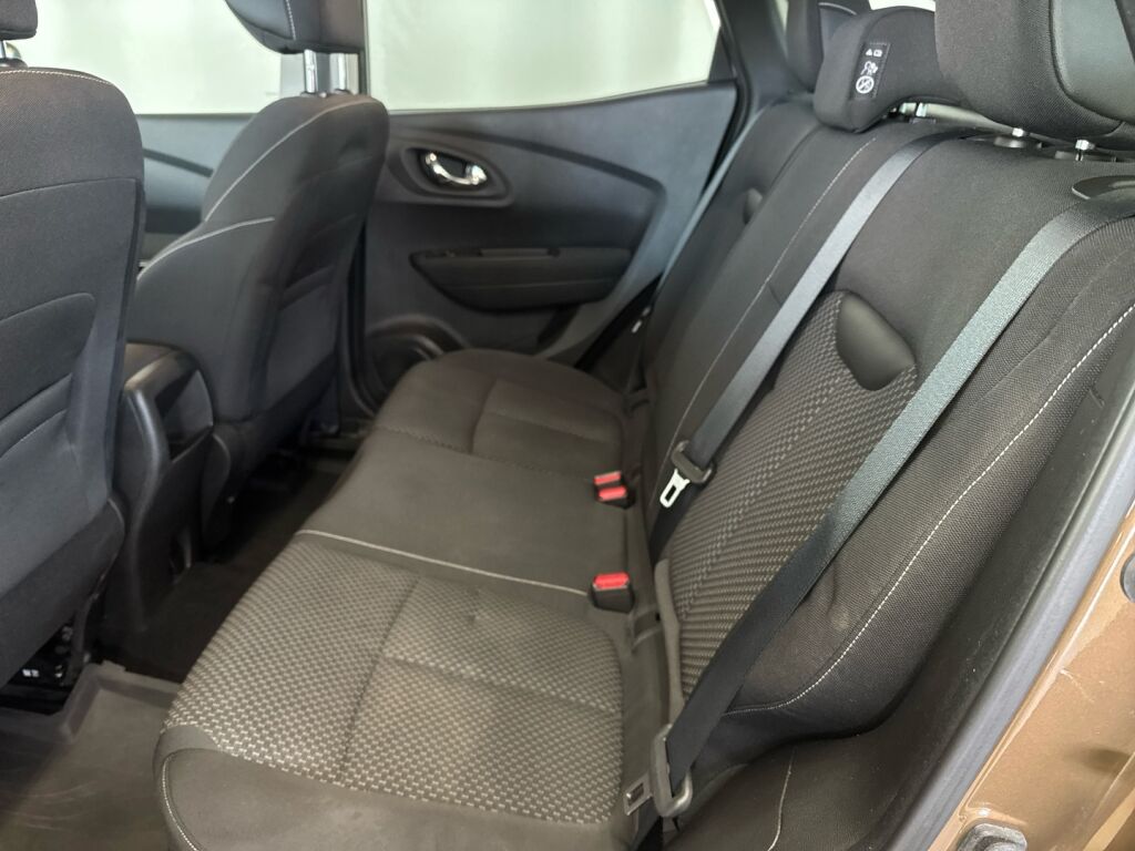 Renault Kadjar 2016 Ruskea (beige)