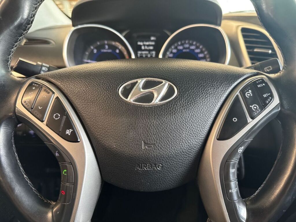 Hyundai i30 5d 2016 Musta