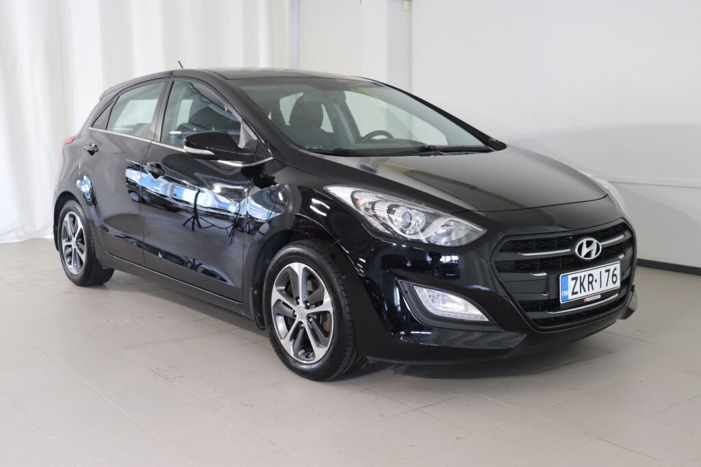 Hyundai i30 5d 2016 Musta