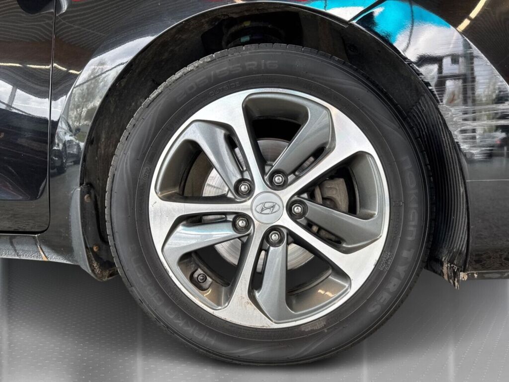 Hyundai i30 5d 2016 Musta