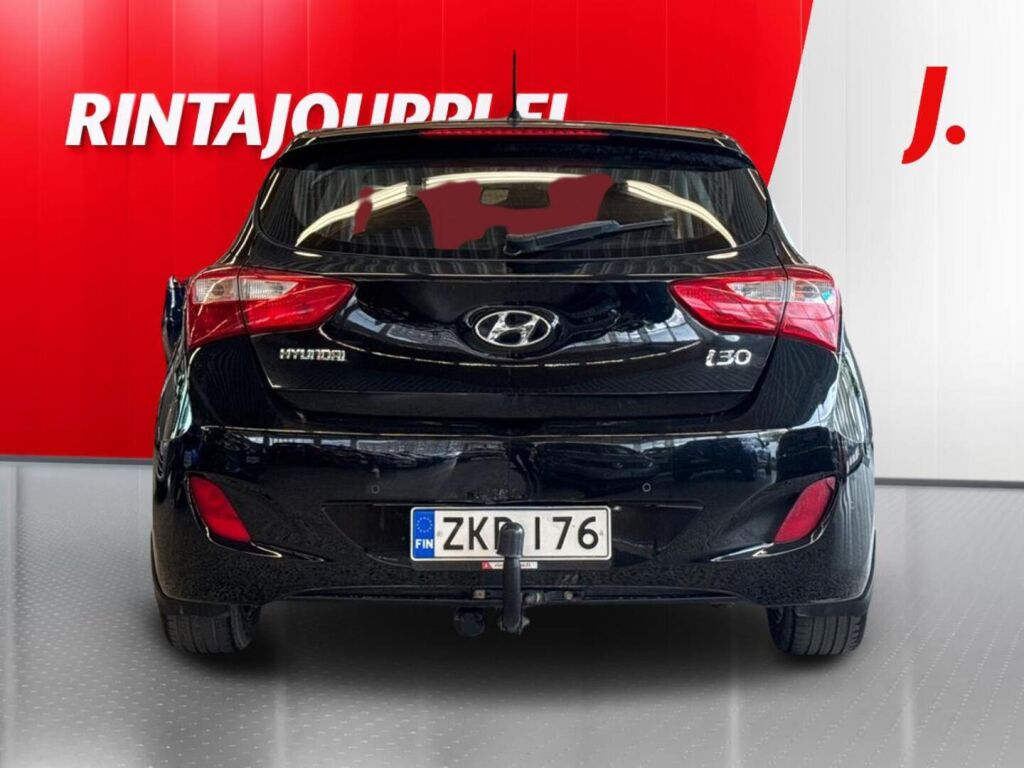 Hyundai i30 5d 2016 Musta