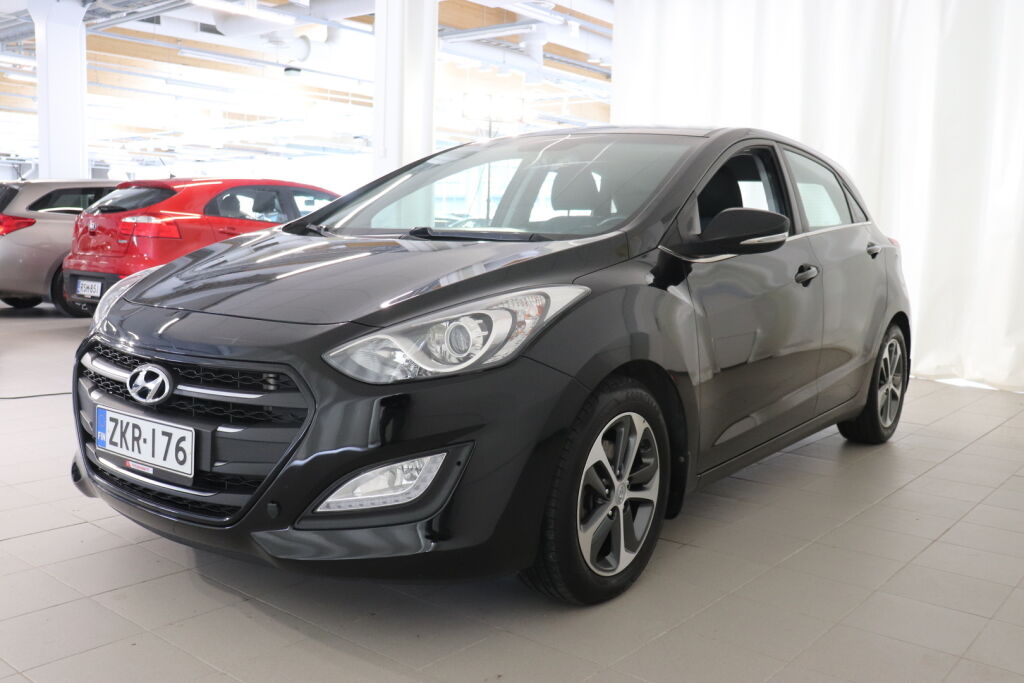 Hyundai i30 5d 2016 Musta