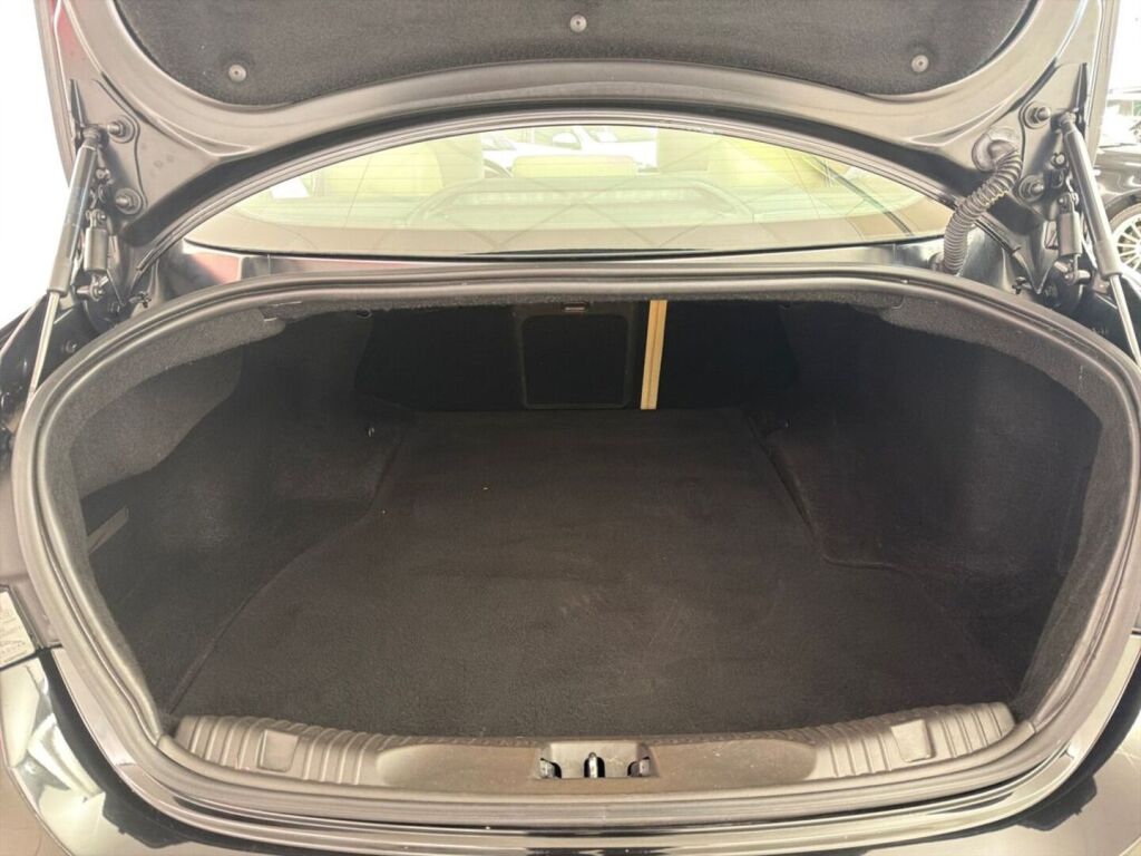 Jaguar XF 2016 Musta