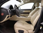Jaguar XF 2016 Musta