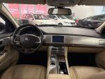 Jaguar XF 2016 Musta