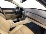 Jaguar XF 2016 Musta