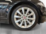 Jaguar XF 2016 Musta