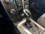 Volvo V40 2016 Musta