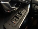 Volvo V40 2016 Musta