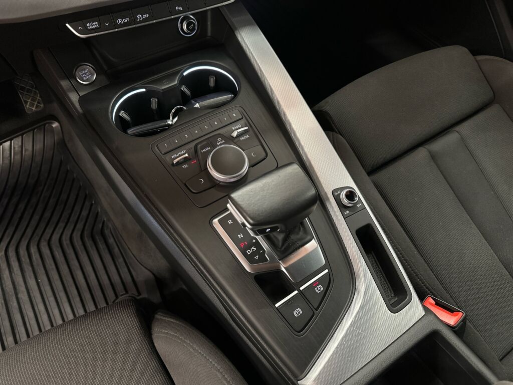 Audi A4 2016 Valkoinen