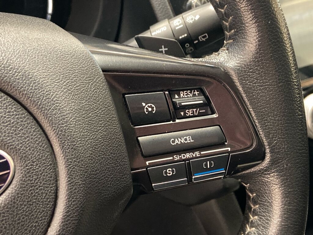 Subaru Levorg 2016 Punainen