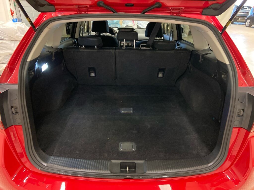 Subaru Levorg 2016 Punainen