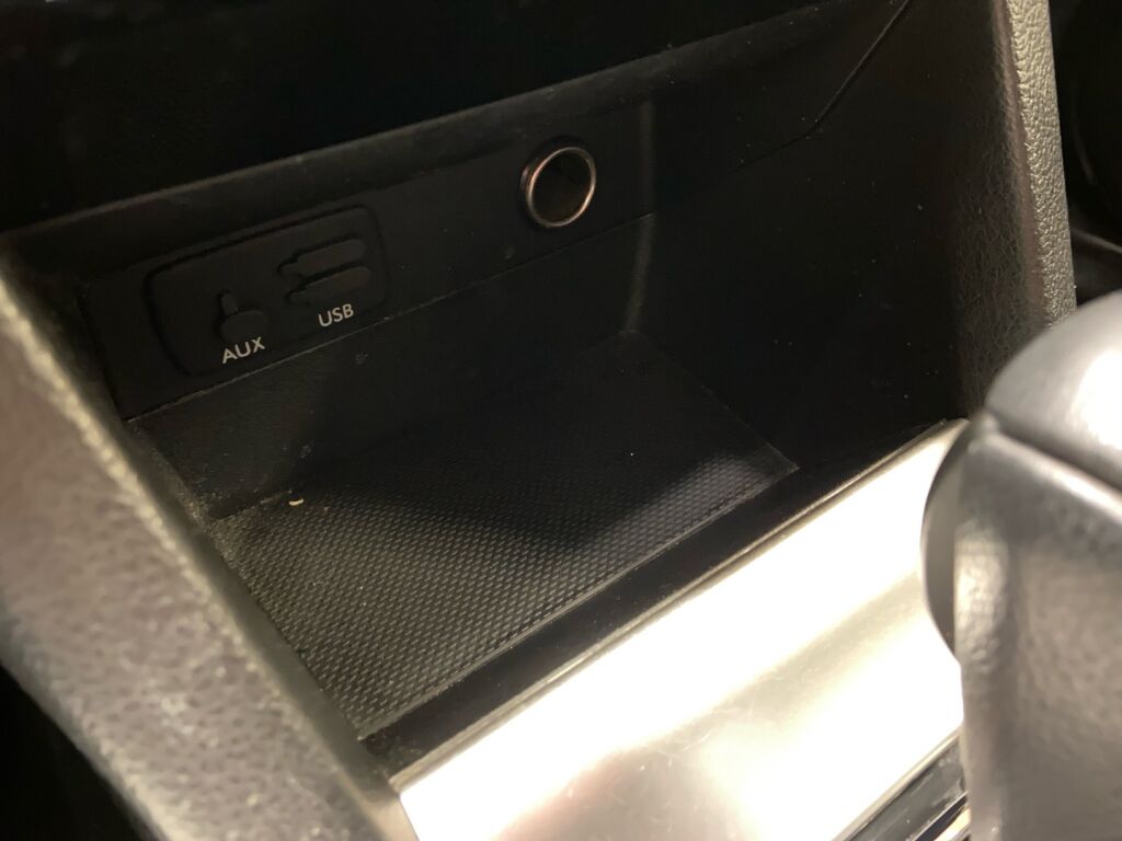 Subaru Levorg 2016 Punainen