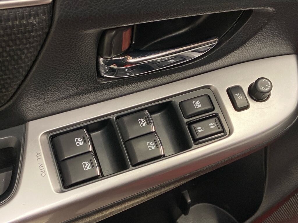 Subaru Levorg 2016 Punainen