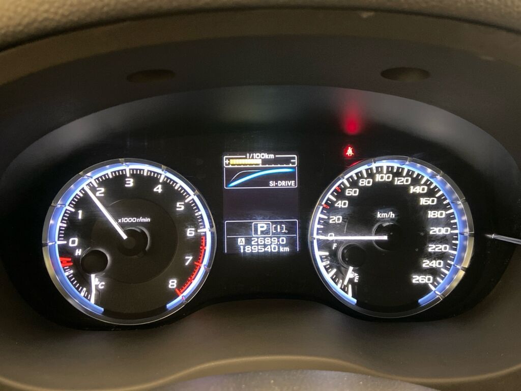 Subaru Levorg 2016 Punainen