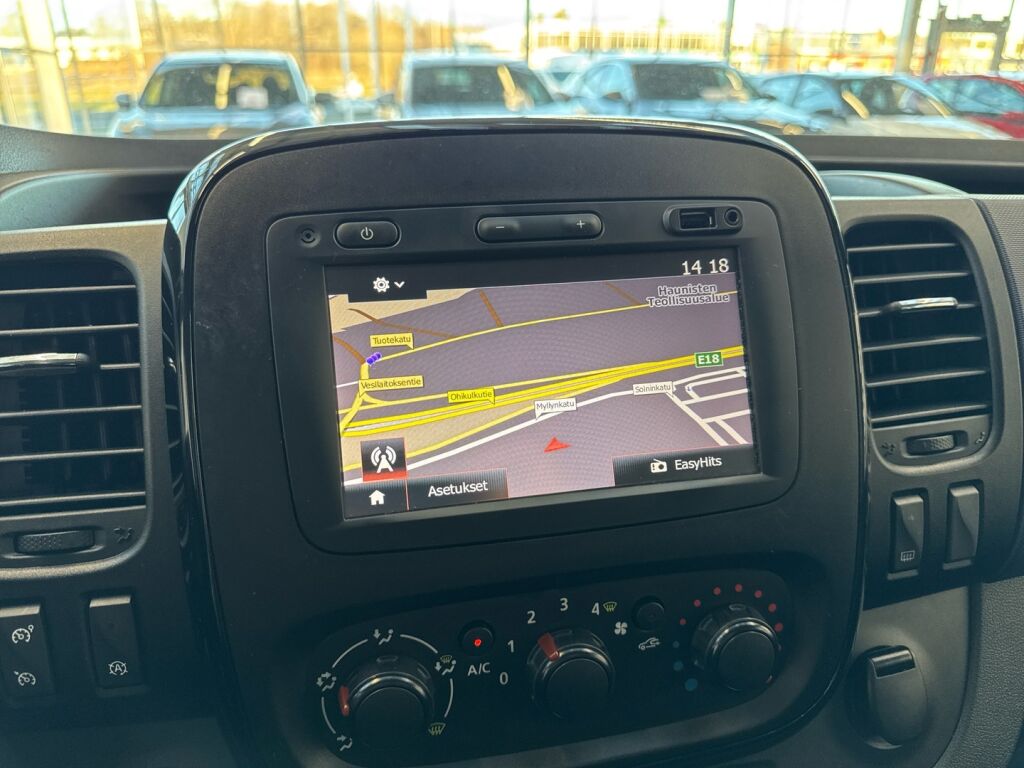 Opel Vivaro 2016 Valkoinen