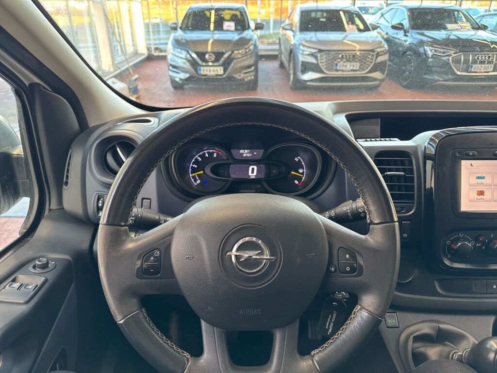 Opel Vivaro 2016 Valkoinen