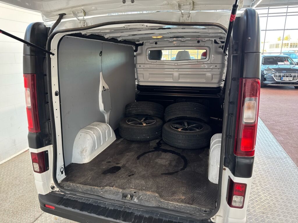 Opel Vivaro 2016 Valkoinen