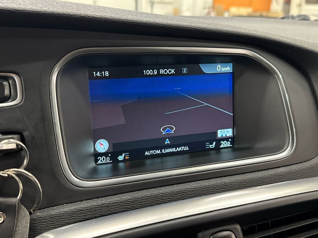 Volvo V40 Cross Country 2015 Musta