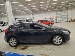 Volvo V40 Cross Country 2015 Musta
