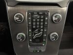 Volvo V40 Cross Country 2015 Musta