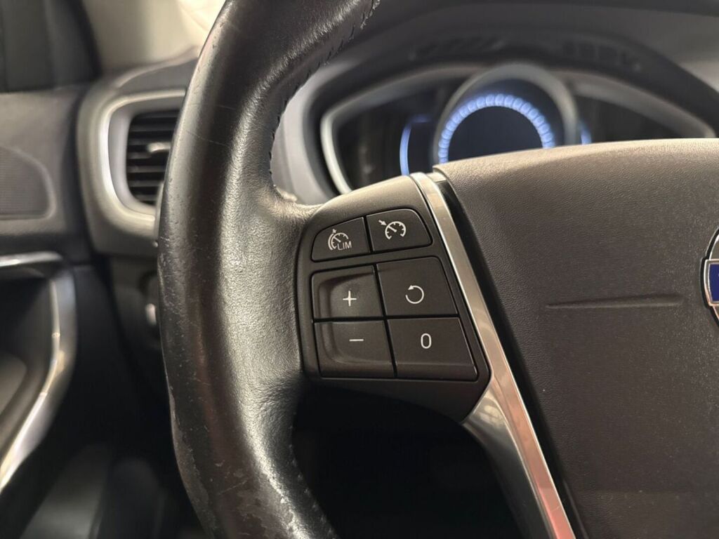 Volvo V40 Cross Country 2016 Harmaa