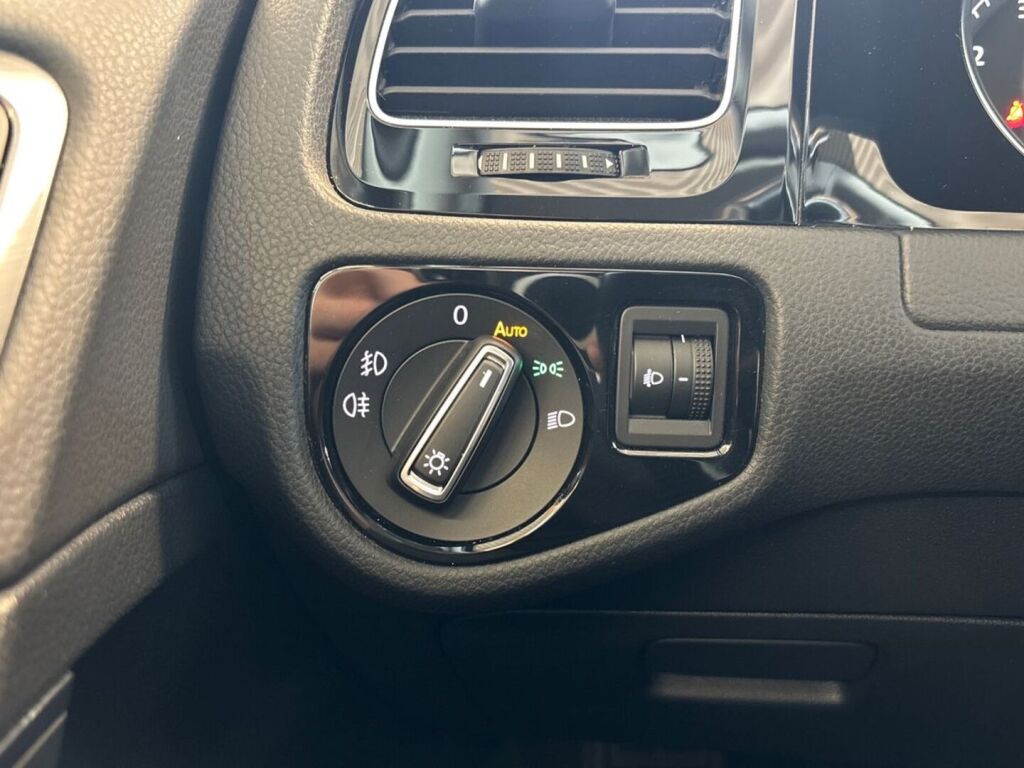 Volkswagen Golf 2016 Harmaa