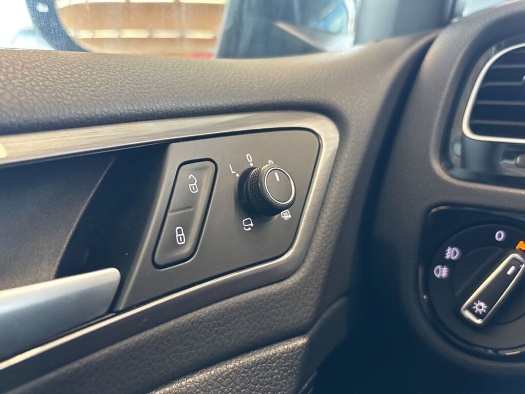 Volkswagen Golf 2016 Harmaa
