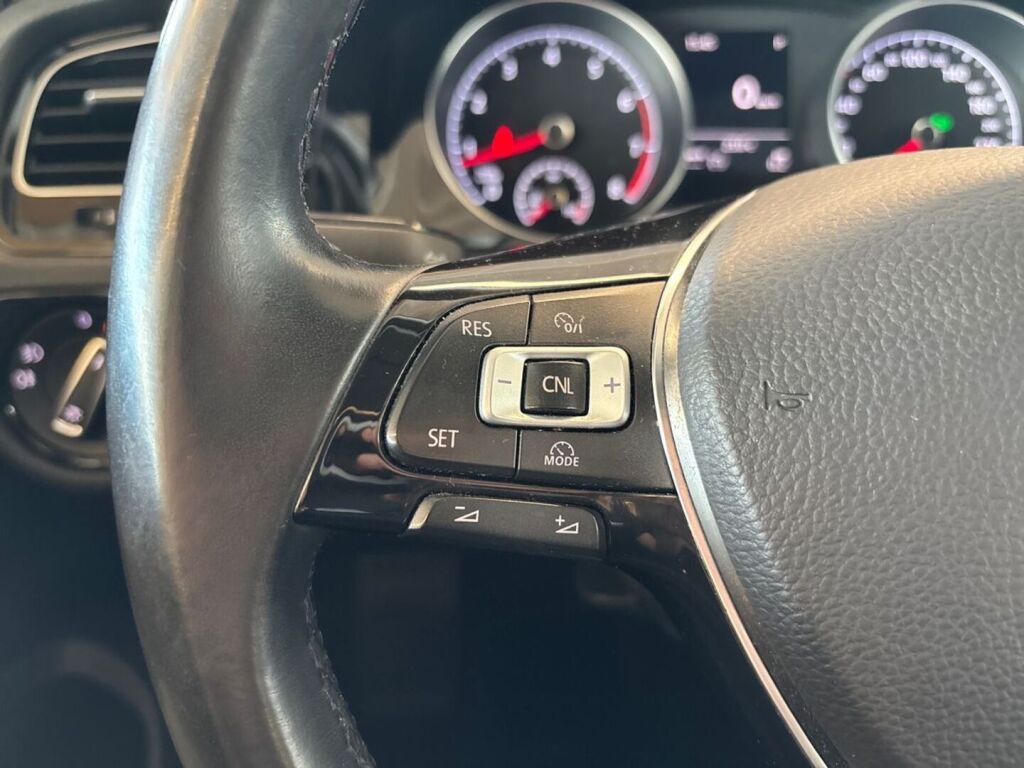 Volkswagen Golf 2016 Harmaa
