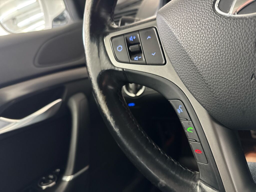 Hyundai i40 Wagon 2016 Valkoinen