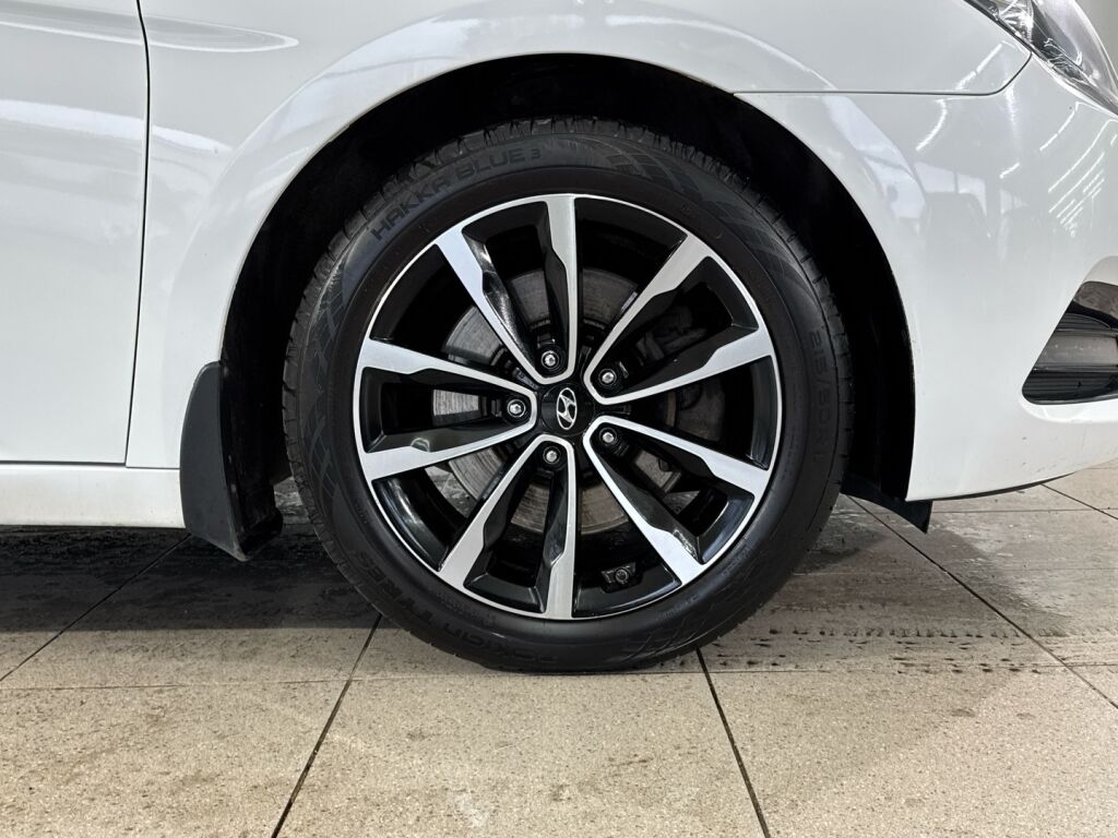 Hyundai i40 Wagon 2016 Valkoinen