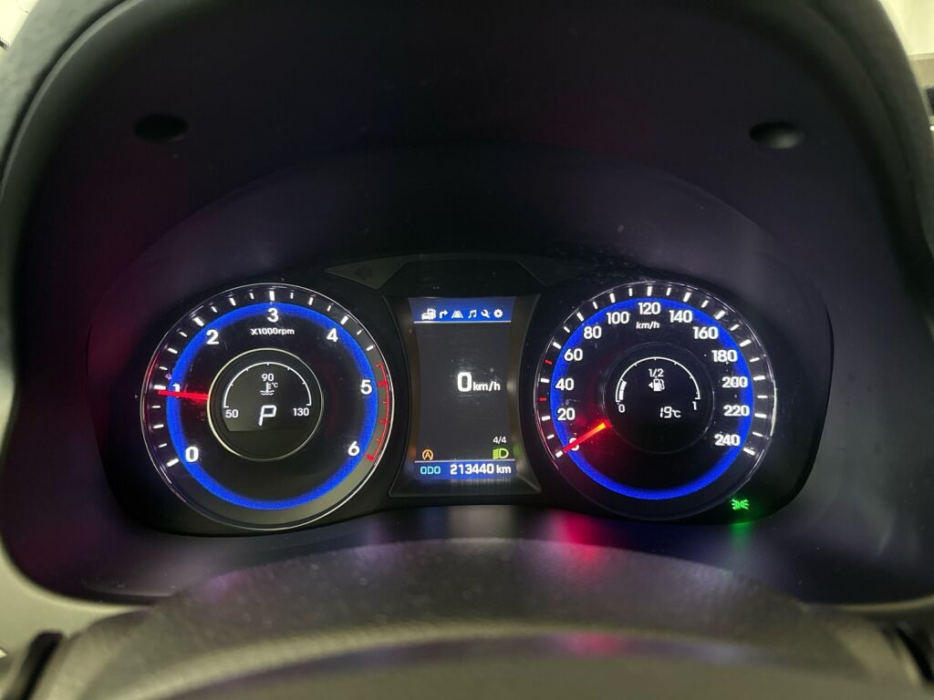 Hyundai i40 Wagon 2016 Valkoinen