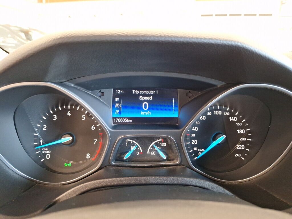 Ford Focus 2016 Punainen