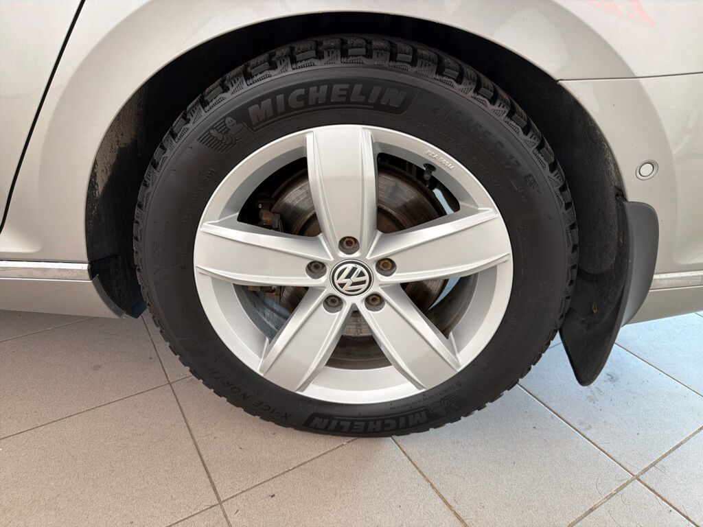 Volkswagen Passat 2016 Harmaa