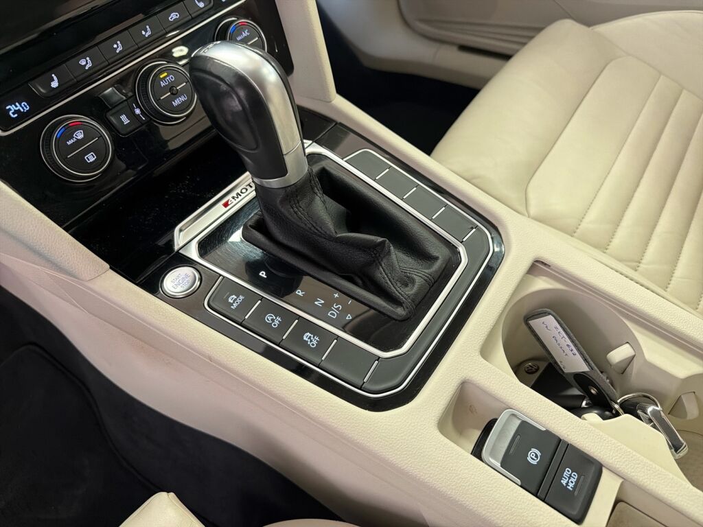 Volkswagen Passat 2016 Harmaa