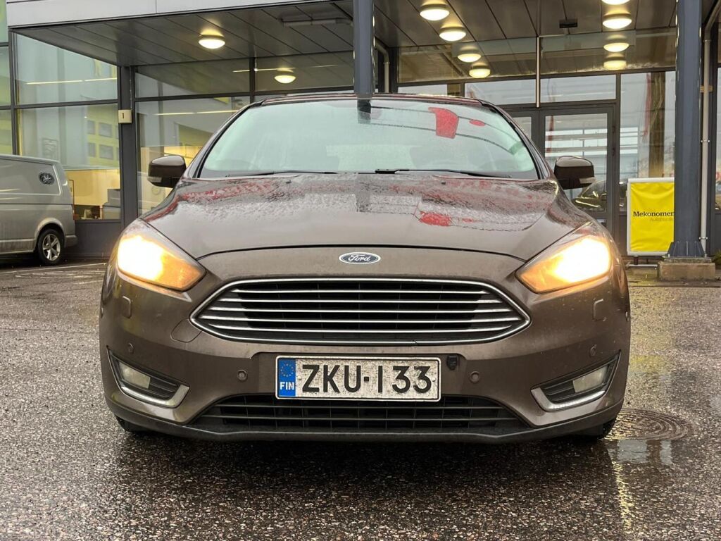 Ford FOCUS 2016 Ruskea (beige)